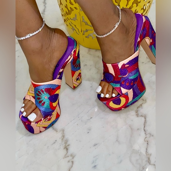 Capri 💜✨ Platform Rhinestone Heels - Picture 3 of 6